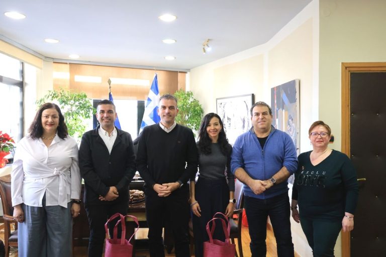 Στη Λάρισα στελέχη του Δήμου Σμύρνης