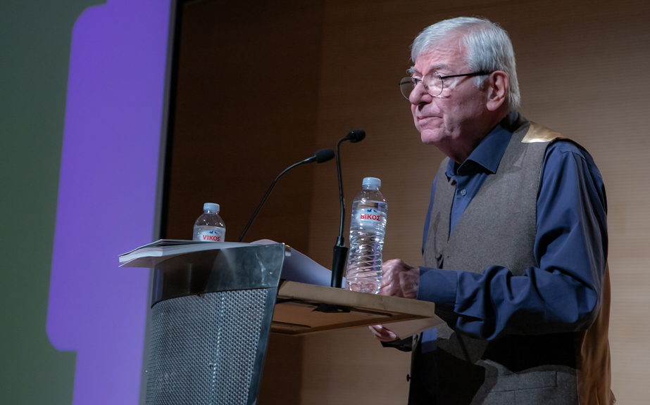 Αφιέρωμα στο ρεμπέτικο: Πάνω από 100 καλλιτέχνες δίνουν πνοή στις 180 σελίδες του περιοδικού gr design – Τι είπε στο ΕΡΤnews ο Π. Κωνσταντόπουλος