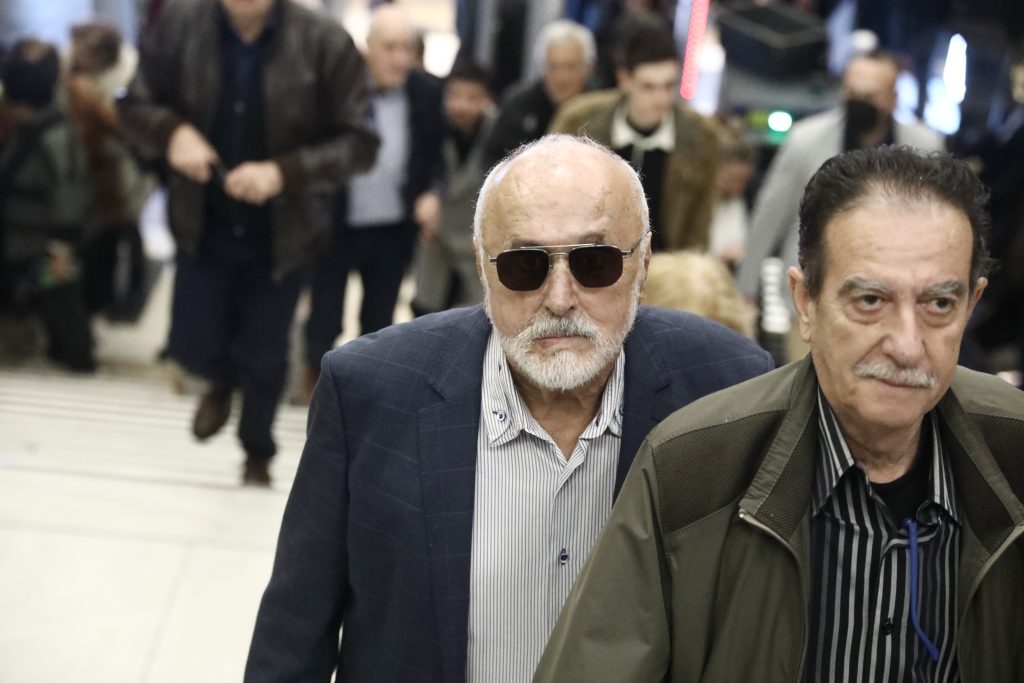 Live η ομιλία του Αλ. Τσίπρα στην επίσημη παρουσίαση του βιβλίου του με τίτλο «Ιθάκη» – «Παρών» στο «Παλλάς» ο νυν και ο πρώην ΣΥΡΙΖΑ