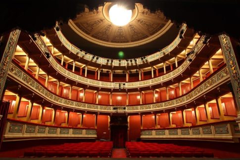 Με λαμπρότητα ο εορτασμός των Χριστουγέννων ανά τον κόσμο: Παλμός ενότητας σε μια εποχή δοκιμασιών – Εν μέσω εύθραυστης εκεχειρίας οι εορτασμοί στη Βηθλεέμ