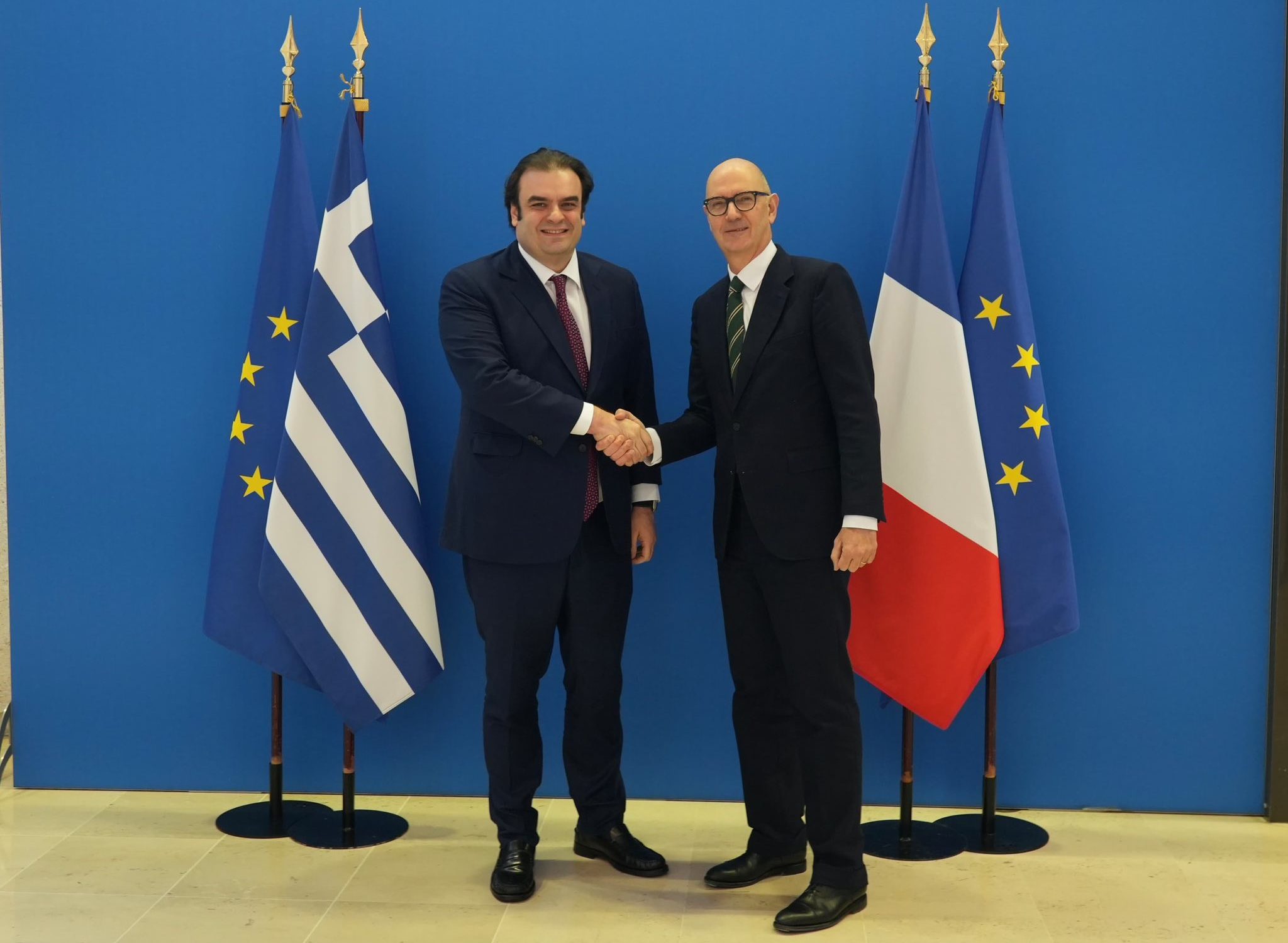 Συνάντηση Κ. Πιερρακάκη με τον υπουργό Οικονομικών της Γαλλίας: Στρατηγικές κινήσεις για ισχυρότερη ευρωπαϊκή οικονομία