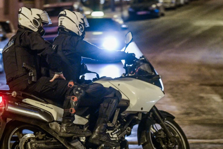 Θεσσαλονίκη: Συνελήφθη ανήλικος μηχανόβιος μετά από καταδίωξη – Του επιβλήθηκαν πρόστιμα 11.350 ευρώ