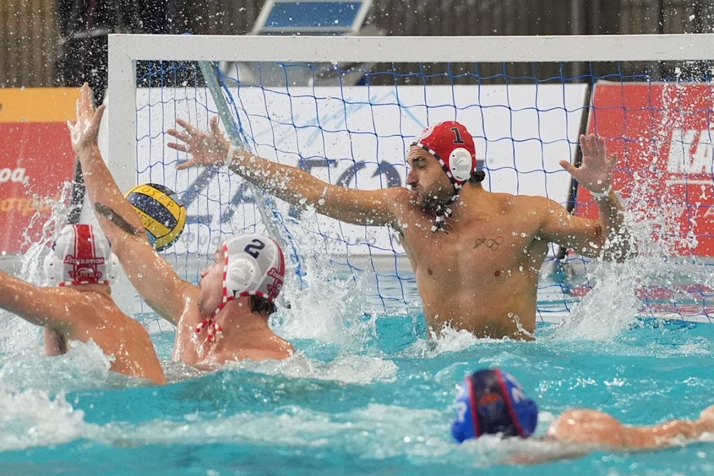 Champions League ανδρών: Ο Ολυμπιακός «πάτησε» με 20-8 τη Βάσας… αλλά Βλαχόπουλος και Πρλαϊνοβιτς ανέβαλαν την πρόκριση στην οκτάδα