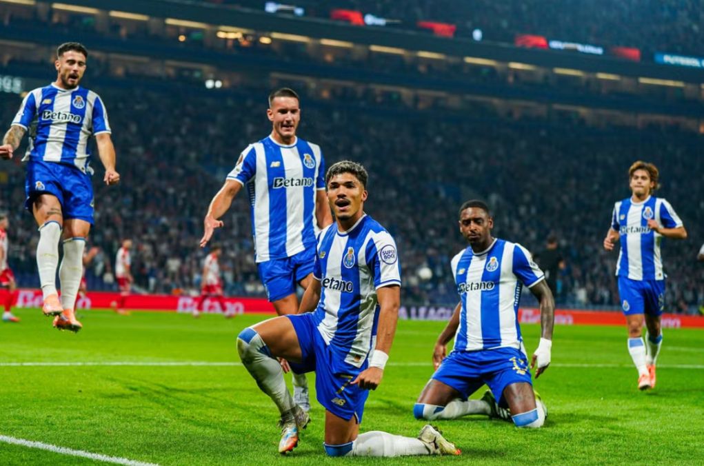 Live streaming: Δείτε τον αγώνα ποδοσφαίρου Πόρτο-Γκιμαράες για το League Cup Πορτογαλίας (22:15, ΕΡΤ2 ΣΠΟΡ)