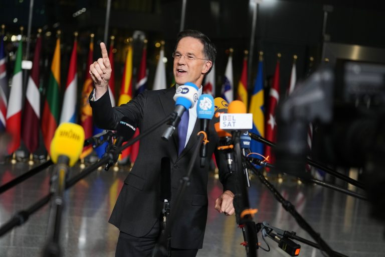 Σύνοδος ΥΠΕΞ του ΝΑΤΟ: «Ρωγμές» για τα ρωσικά περιουσιακά στοιχεία – Σαφές μήνυμα ενότητας  και στήριξη της Ουκρανίας από Γ. Γεραπετρίτη