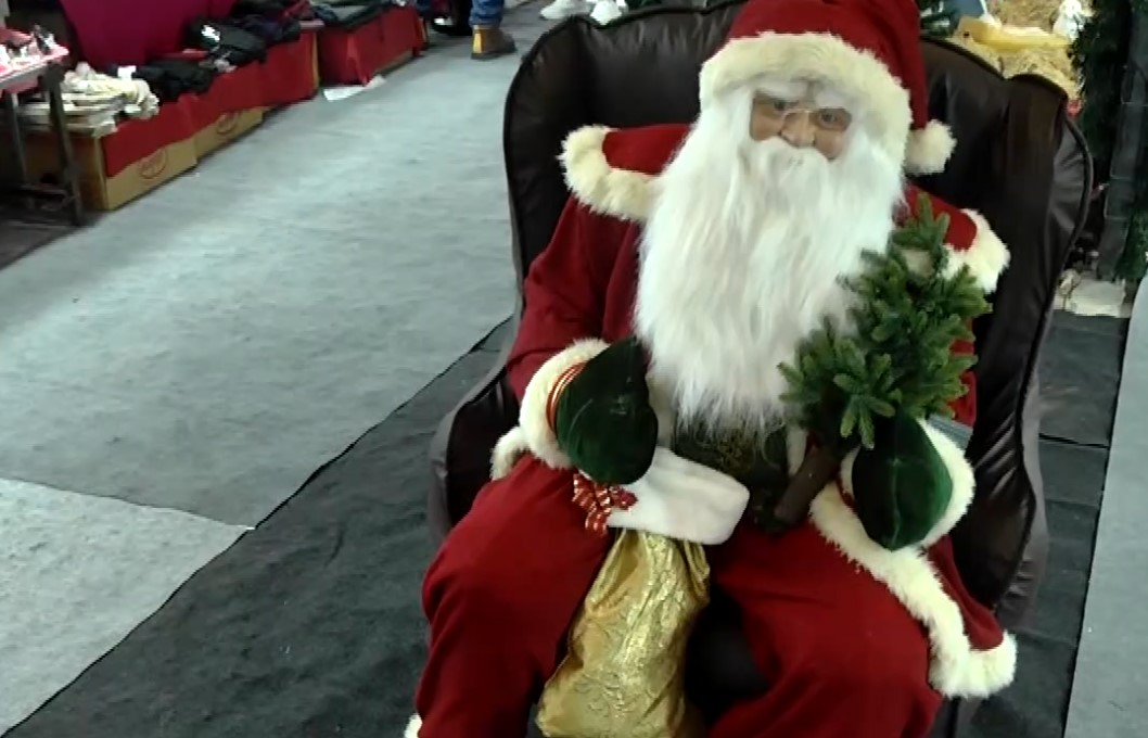 Αττική: Μεγάλο χριστουγεννιάτικο εμπορικό παζάρι στον Κουβαρά