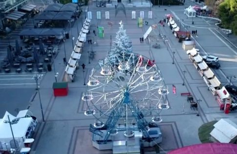 Αγιοβασιλίτσες κι Αγιοβασίληδες διέσχισαν με μοτοσικλέτες το κέντρο της Θεσσαλονίκης