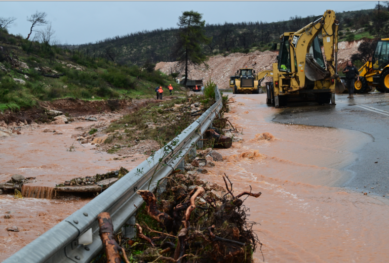 Σταδιακή αποκατάσταση κυκλοφορίας στην Αθηνών-Κορίνθου και ανά την Αττική