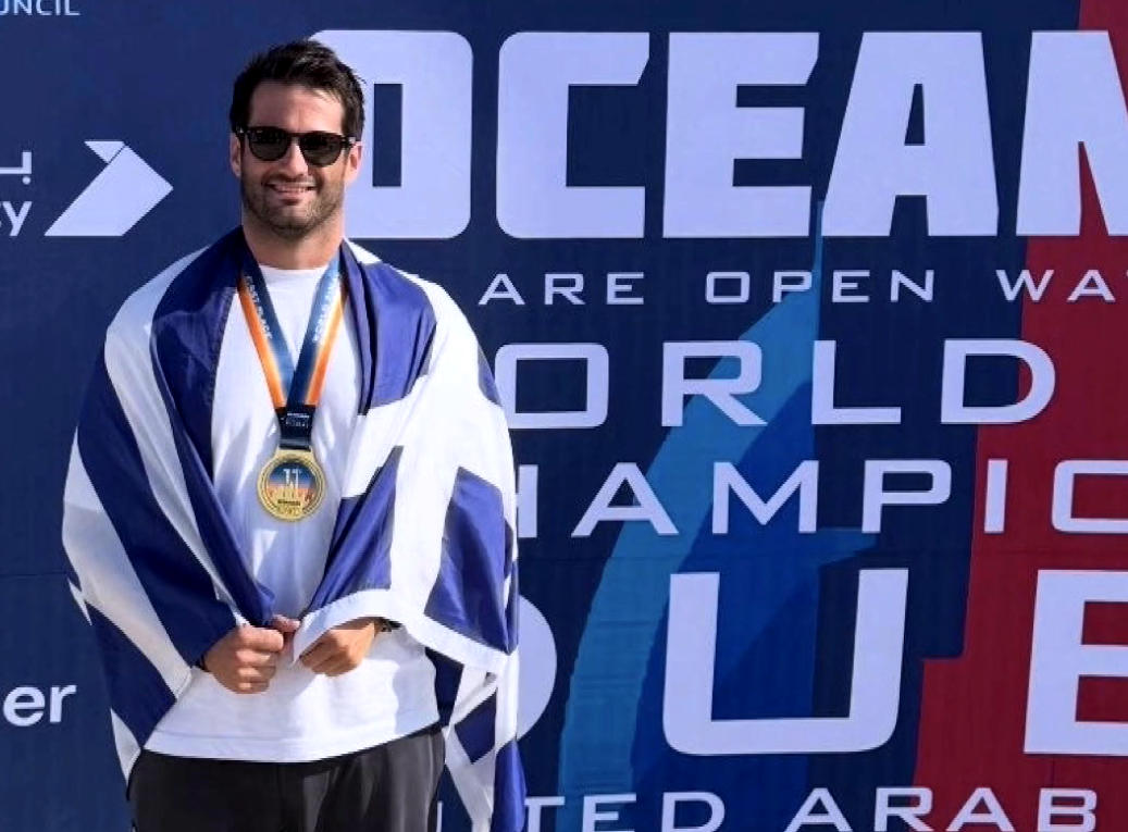 Χρυσό μετάλλιο για τον Φώτη Διακοδημήτρη στο Παγκόσμιο Πρωτάθλημα Ανοικτής Θαλάσσης Oceanman 2025