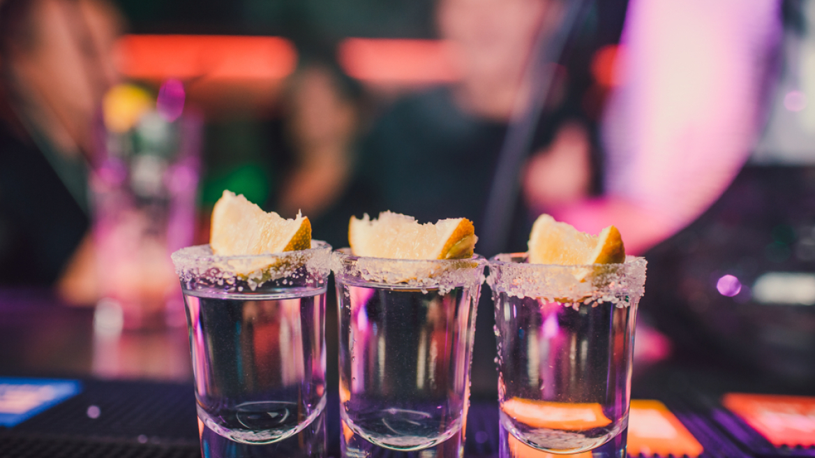 Χανιά: Νέο περιστατικό μέθης ανηλίκου σε καφέ -μπαρ – Συνελήφθη ο ιδιοκτήτης του καταστήματος.