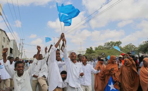 Ιταλία: Τέσσερις τραυματίες και δεκάδες εγκλωβισμένοι από βλάβη σε τελεφερίκ στις Άλπεις