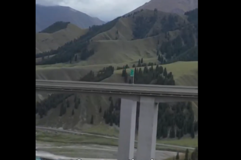 Βίντεο: Drone πάνω από τη Βαρυμπόμπη – Η επόμενη ημέρα μετά την τεράστια καταστροφή που προκάλεσε η πυρκαγιά