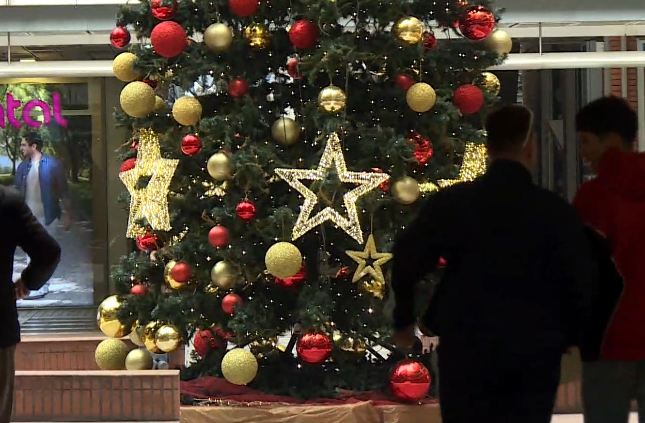 Το κλίμα είναι εορταστικό στη Θεσσαλονίκη – Το ταμείο… όχι