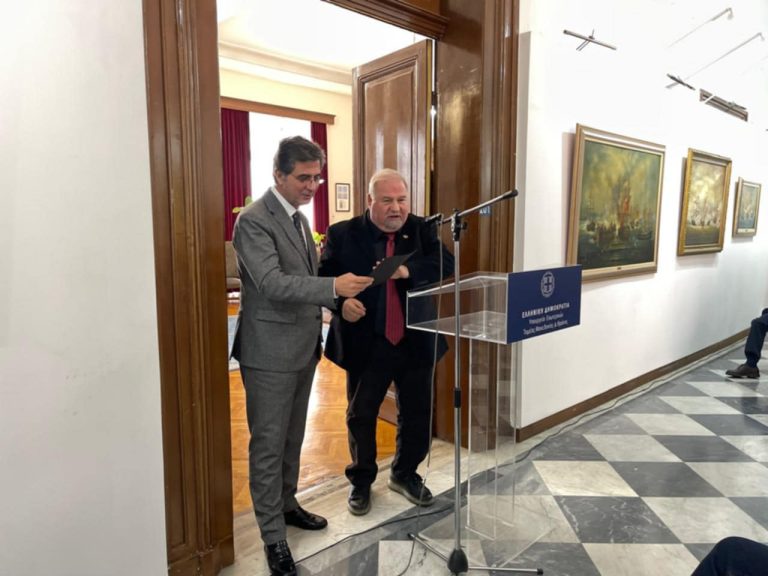 Θεσσαλονίκη: Παρουσιάστηκε το λεύκωμα «Υπογραφές με σπαθί»