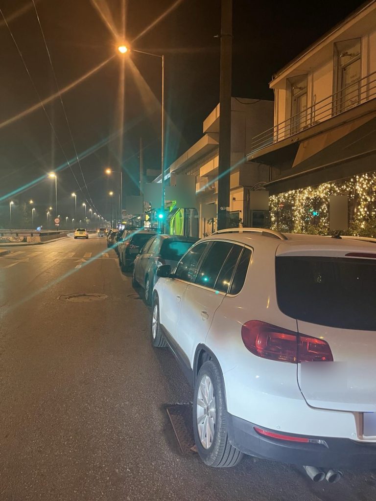 Συλλήψεις για παράνομες υπηρεσίες στάθμευσης στο Νέο Ψυχικό – Επιχείρηση της Τροχαίας Αττικής