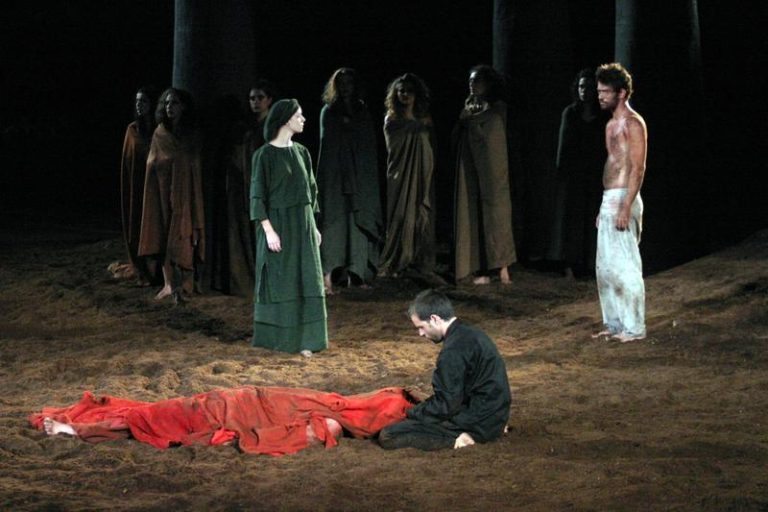 Ανοιχτό μάθημα αρχαίου δράματος στη σκηνή του ΔΗΠΕΘΕ Κομοτηνής