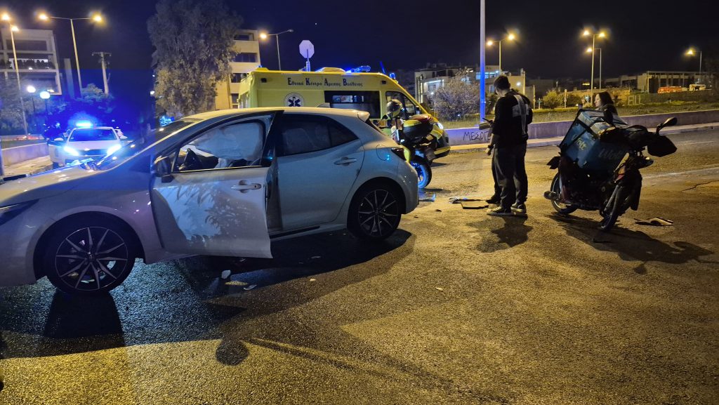 Νεκρός διανομέας σε τροχαίο στην Αττική Οδό