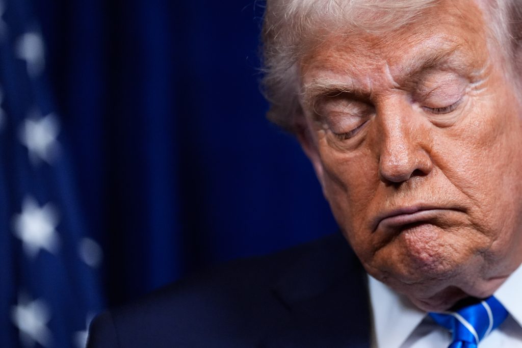 Συνάντηση Τραμπ – Ζελένσκι: Το τελευταίο 10% του ειρηνευτικού σχεδίου, η περίπλοκη σχέση τους και ο Πούτιν που απουσίαζε αλλά ήταν εκεί