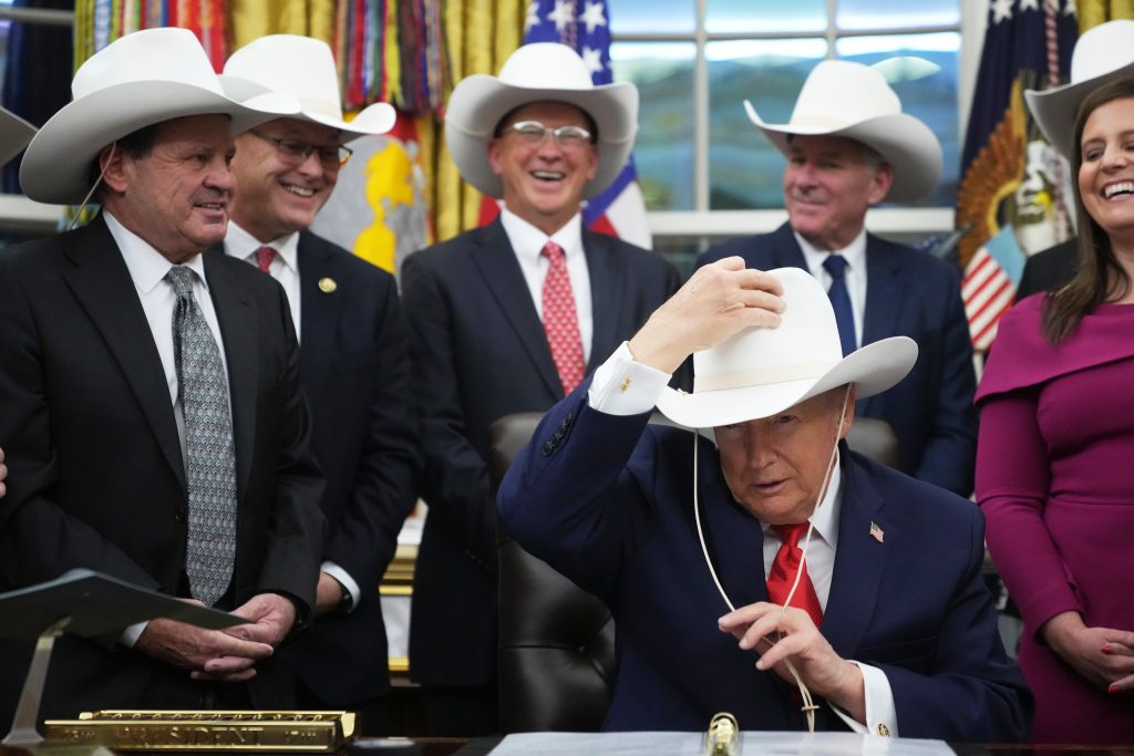 Ο Τραμπ τίμησε την ομάδα του «Θαύματος στον Πάγο» – Η σύγκριση με τον πόλεμο στην Ουκρανία