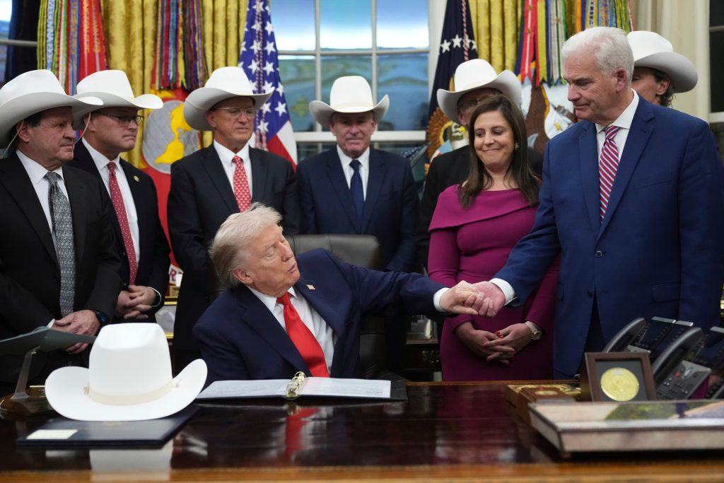 Ο Τραμπ τίμησε την ομάδα του «Θαύματος στον Πάγο» – Η σύγκριση με τον πόλεμο στην Ουκρανία