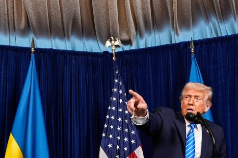 Επέστρεψαν οι 91 Έλληνες που είχαν εγκλωβιστεί στο Άμπου Ντάμπι