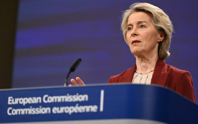 Ούρσουλα φον ντερ Λάιεν: «Η άμυνα της Ευρώπης είναι δική μας ευθύνη – Ενωμένοι στη στήριξη της Ουκρανίας»