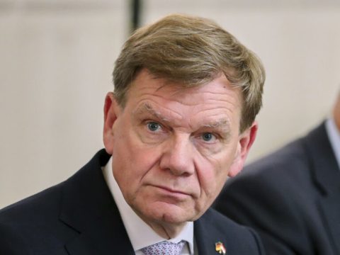 Το σχέδιο “ReArm Europe” για την ενίσχυση της άμυνας της ΕΕ, παρουσίασε η Ούρσουλα φον ντερ Λάιεν – Στοχεύει στην κινητοποίηση €800 δισ.