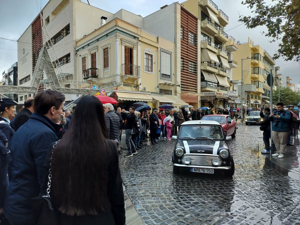 Ηράκλειο: Αναβίωσε το έθιμο της βαρέλας