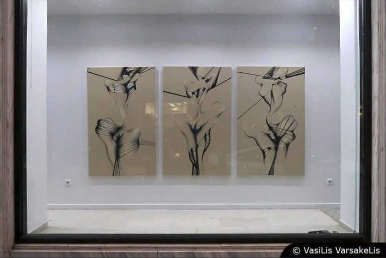 Θεσσαλονίκη: Άρωμα γυναίκας στις Βιτρίνες Τέχνης του ΟΤΕ που αποτυπώνουν το «Κάλλος»