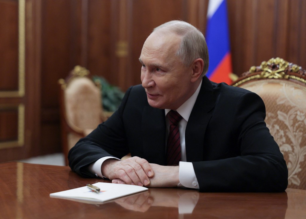 Πούτιν: «Υστερίες» τα σενάρια πολέμου με την Ευρώπη – Προειδοποίηση για στρατιωτική κλιμάκωση στην Ουκρανία