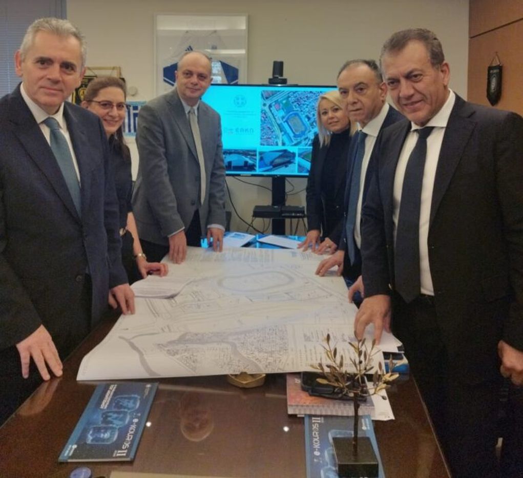 vroutsis-alkazar1-2025 Βρούτσης: «Το ιστορικό Αλκαζάρ αναγεννάται άμεσα, όπως του αξίζει και αρμόζει στην αθλητική κληρονομιά της Λάρισας»