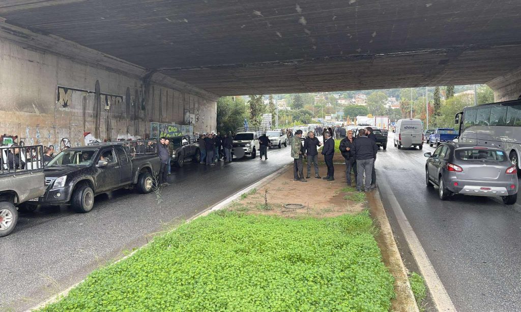 Στον δρόμο οι αγρότες των Χανίων – Θα αποκλείσουν συμβολικά το αεροδρόμιο