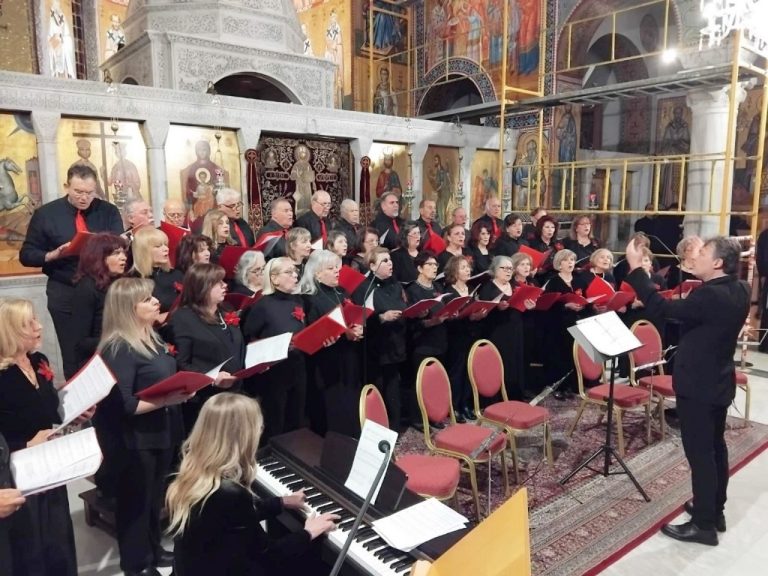Χορωδιακή συνάντηση με χριστουγεννιάτικο παλμό στον Ι.Ν. Αγίων Κωνσταντίνου και Ελένης Βόλου