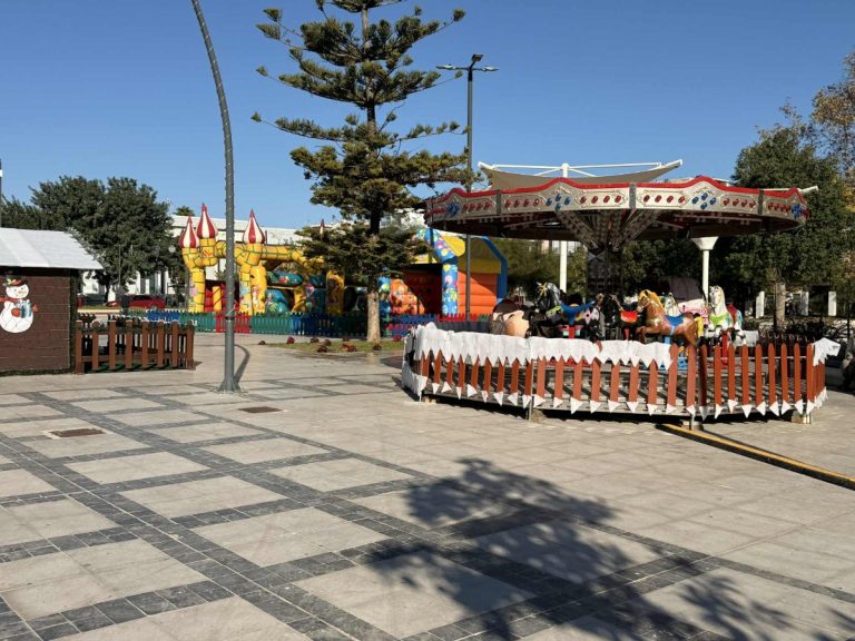 Ανοίγει το Χριστουγεννιάτικο Χωριό της Κορίνθου σε δύο σημεία