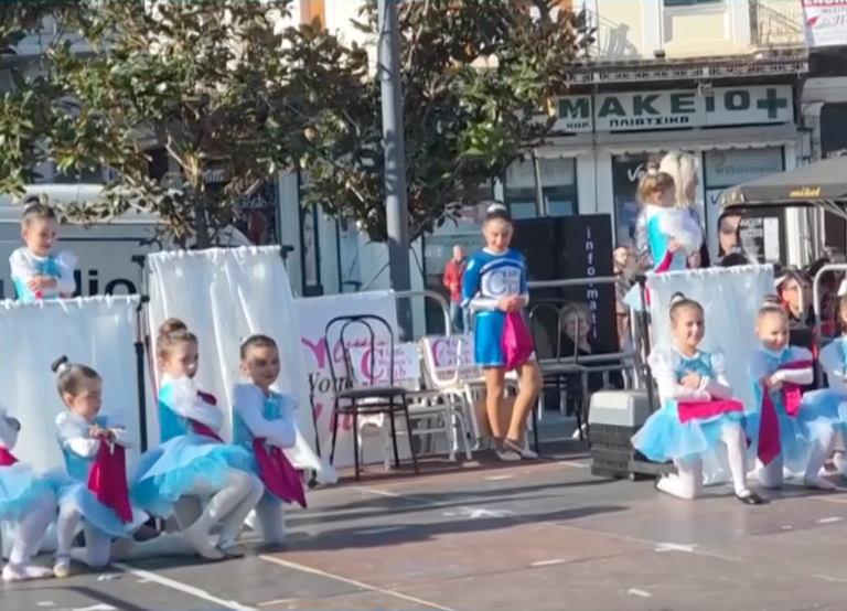 Λαμία: Γλυκά Χριστούγεννα με το Little Woman’s Club