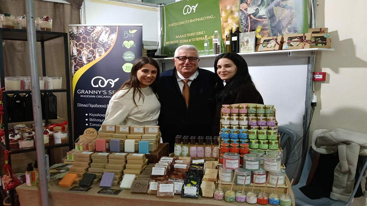 Εξαιρετική η παρουσία των νησιών του Νοτίου Αιγαίου στο Φεστιβάλ Ελληνικού Μελιού