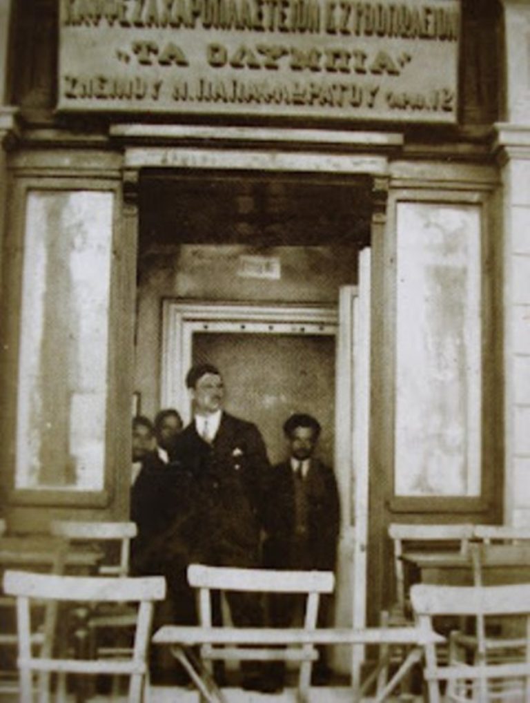 Κέρκυρα: Επαναδημοπρατείται το καφέ «Ζήσιμος» στο Λιστόν με χαμηλότερο μίσθωμα