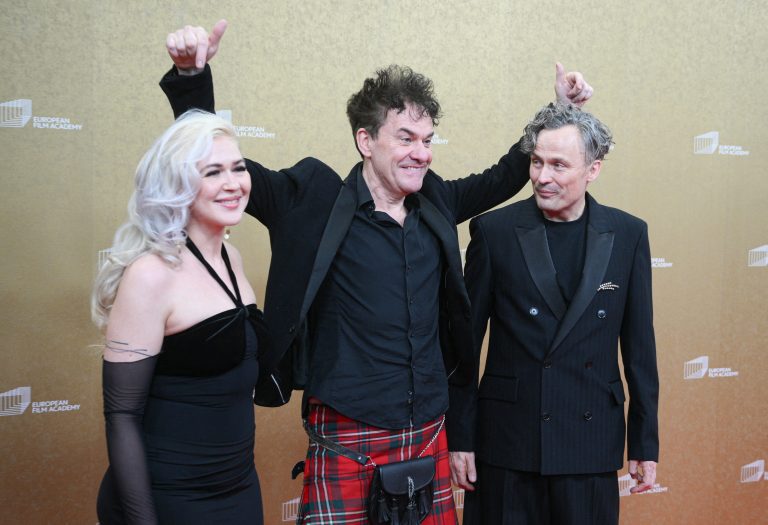 EFA 2026: Πώς επιβίωσα χωρίς πρώτες βοήθειες στα Ευρωπαϊκά Βραβεία Κινηματογράφου