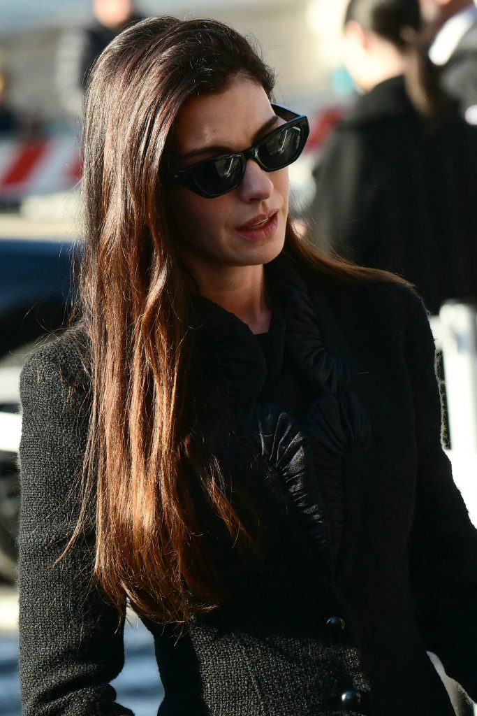 Ρώμη: Στερνό αντίο στον «τελευταίο αυτοκράτορα» της ιταλικής μόδας – Αστέρες και κοινό αποχαιρετούν τον Valentino