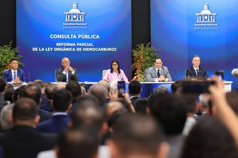 <strong>Μπακογιάννης: «Βελτιώνουμε τις αθλητικές υποδομές της Αθήνας – Φέρνουμε τους Αθηναίους κοντά στον αθλητισμό»</strong>