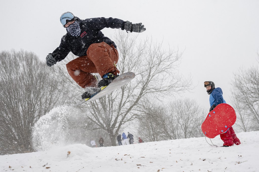Ντυμένες στα λευκά οι ΗΠΑ – Ο παγωμένος κόσμος των Αμερικανών μέσα από τον φακό