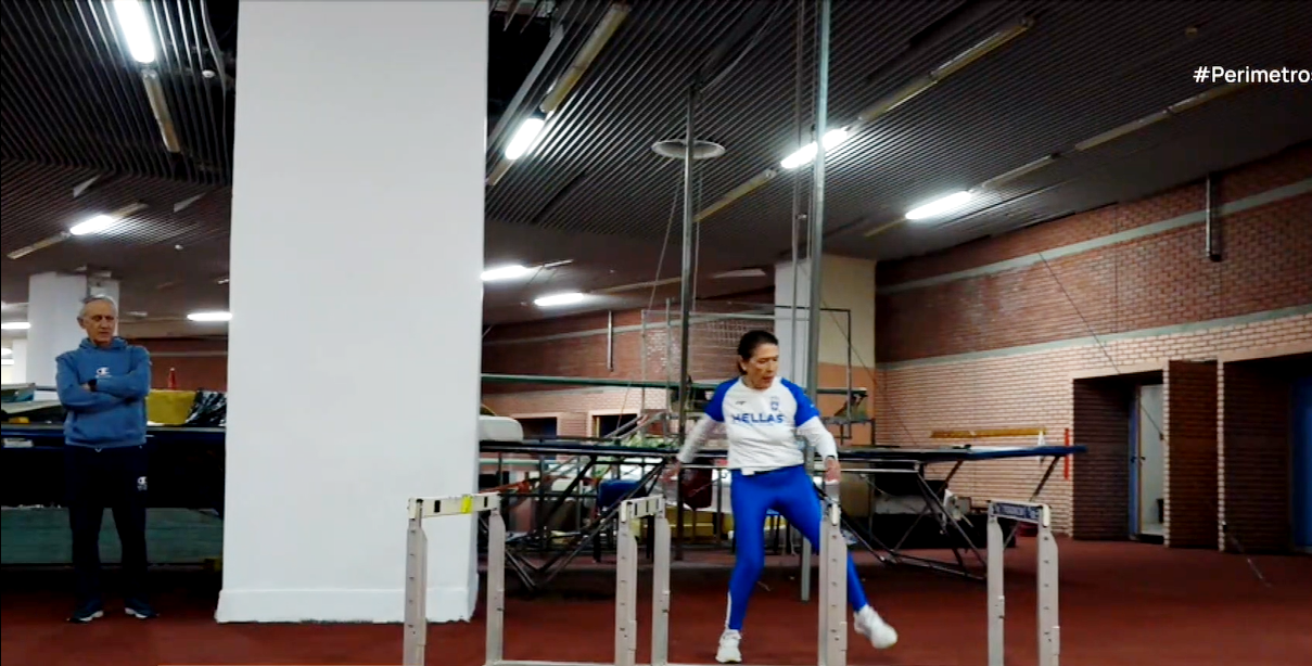 85χρονη σαρώνει τα μετάλλια