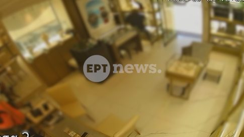 Είκοσι πορτρέτα προσωπικοτήτων ζωγραφισμένα στο 12<sup>ο</sup> γυμνάσιο Λαρίσης