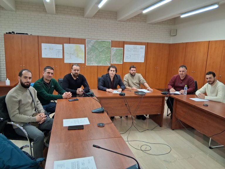 Σύλλογος Επαγγελματιών Μακρυνίτσας: Δυσανάλογες διαστάσεις έλαβε το περιστατικό με το πετρέλαιο – Συνάντηση με την ΔΕΥΑΜΒ