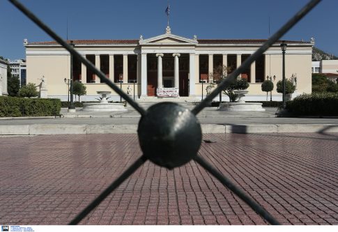 Aγιασμός των υδάτων στο φράγμα της λίμνης του Λάδωνα