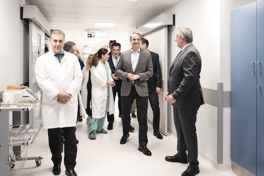 Στον «Άγιο Σάββα» ο Κ. Μητσοτάκης: «Το Εθνικό Σύστημα Υγείας αλλάζει, το Ταμείο Ανάκαμψης αξιοποιείται πλήρως»