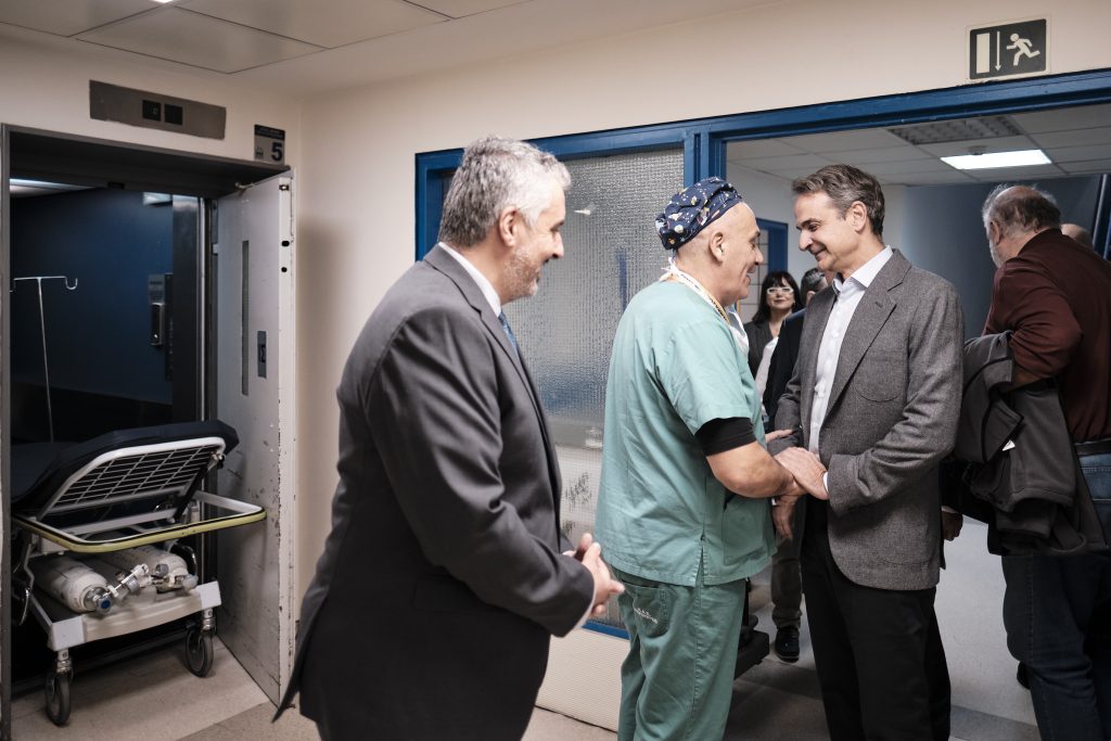 Στον «Άγιο Σάββα» ο Κ. Μητσοτάκης: «Το Εθνικό Σύστημα Υγείας αλλάζει, το Ταμείο Ανάκαμψης αξιοποιείται πλήρως»