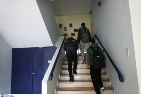 Εικόνες από τη «λευκή καθημερινότητα» στις ΗΠΑ