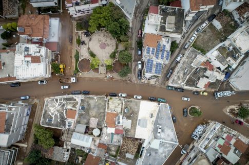 Απολύμανση με χλώριο προτείνει <br> o Διεθνής Ερυθρός Σταυρός