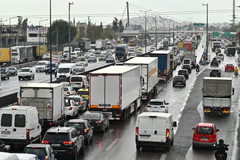 Συνάντηση Δ.Σ. του Αλιευτικού Συλλόγου Νοτίου Πηλίου με τον Δήμαρχο για το λιμάνι της Κάτω Γλυφούρας